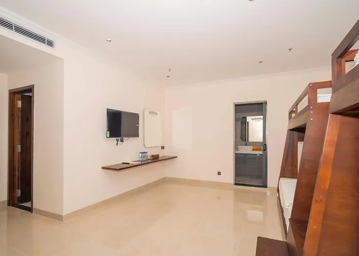 Grand Khách sạn 4*