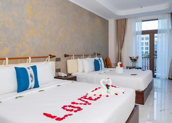 Khách sạn Grand 4*