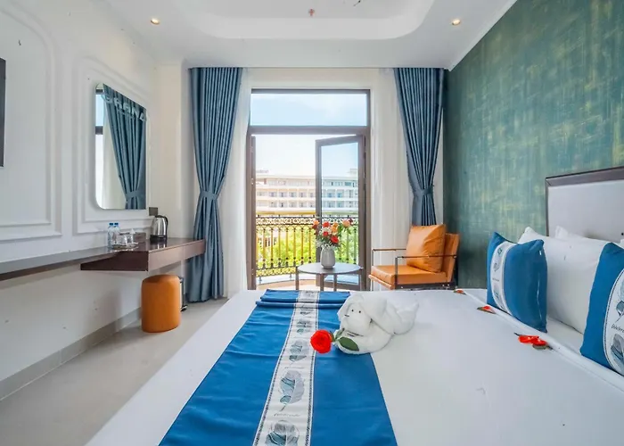 Khách sạn Grand