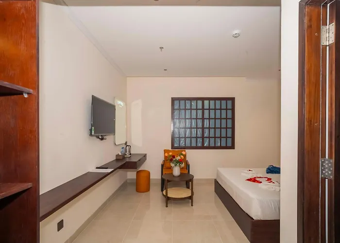 Grand Khách sạn 4*